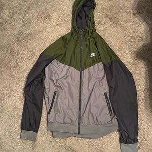 NIKE MENS MEDIUM JACKET